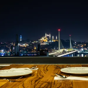 https://newgalatagrace.istanbul-turkeyhotels.com